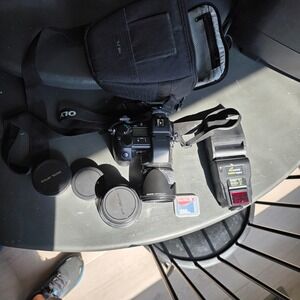 Olympus Camedia E-20N Digital SLR Camera Bundle Lenses, Memory Card Remote n